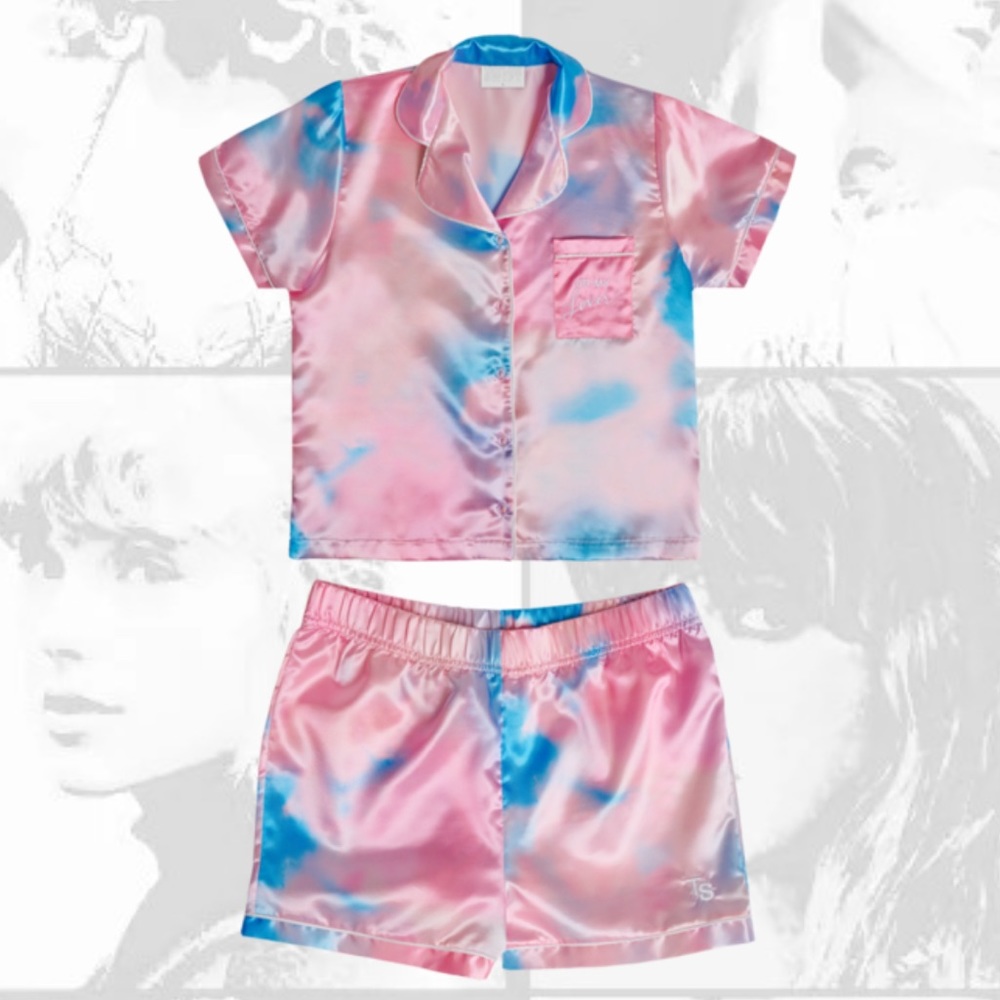 SOLD!! NWOT Taylor Swift Ur My Lover Pajamas